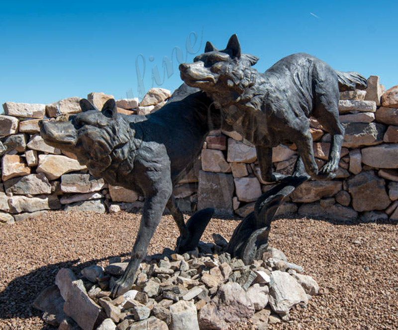 wolf statue life size-01-YouFine Sculpture