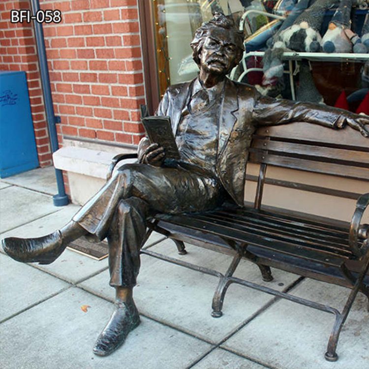 Life Size Bronze Figure Statue of Mark Twain for Sale
